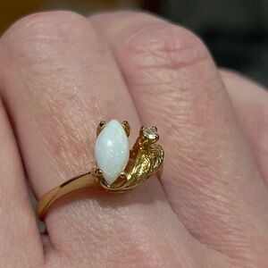 Vintage 925 Sterling Silver Gold Vermeil White Opal Marquise Leaf Ring Size 9